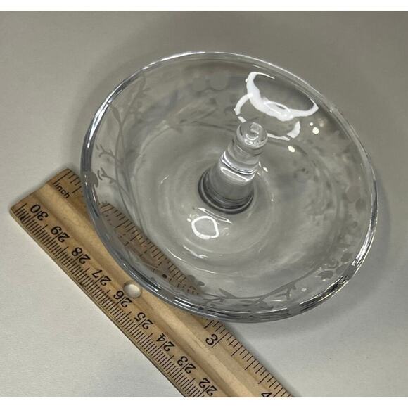EUC Beautiful Floral Etched Ring Dish - Picture 8 of 10